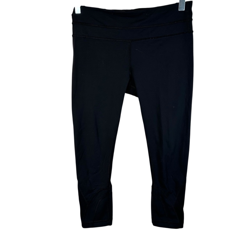 Lululemon Capri Leggings Black Cropped Pants Back Zip Pocket Size 6 Athleisure